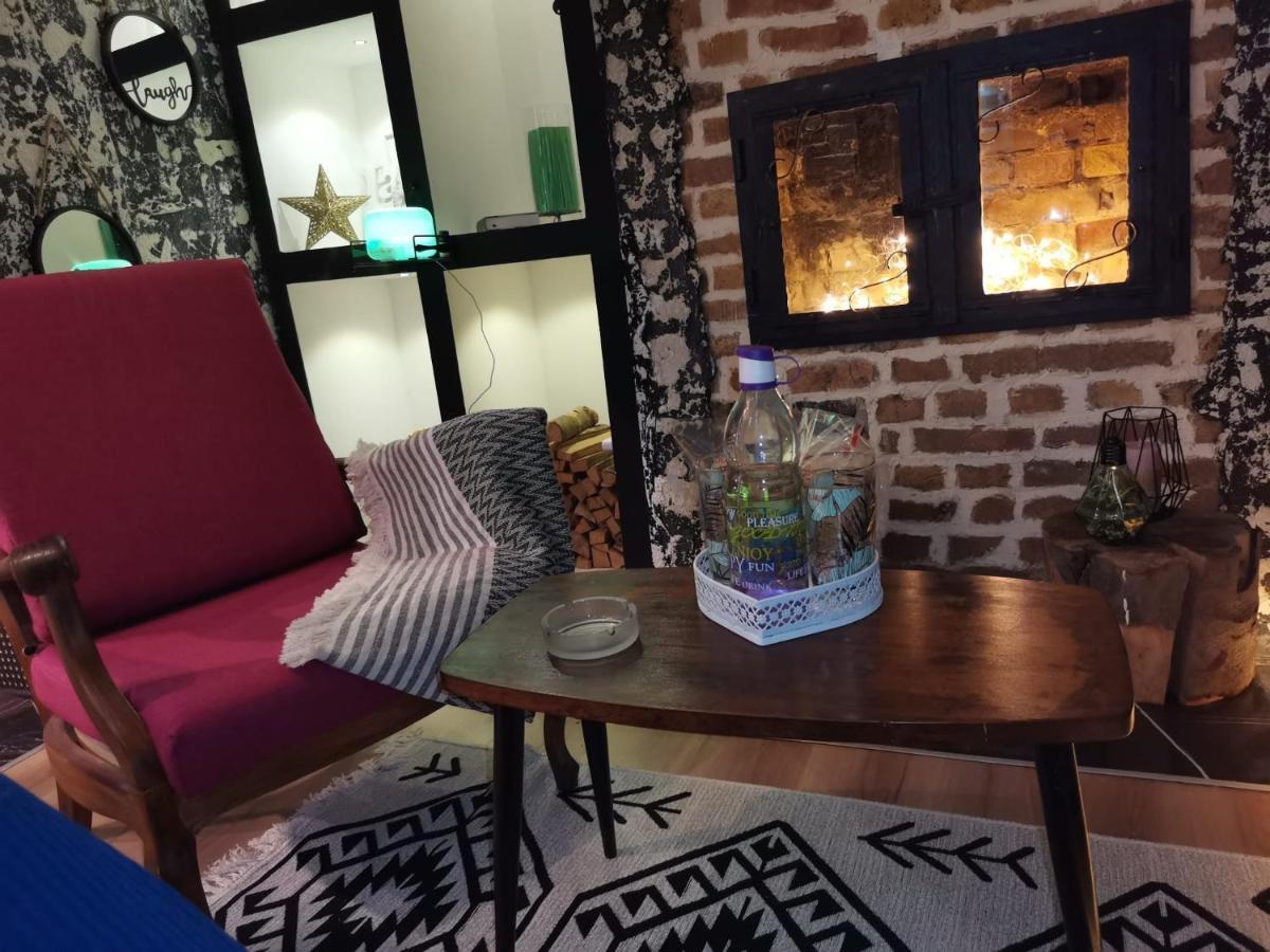 Studio Apartman Black & White Centar Sarajevo Free Parking Dış mekan fotoğraf