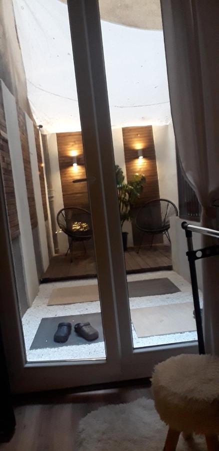 Studio Apartman Black & White Centar Sarajevo Free Parking Dış mekan fotoğraf