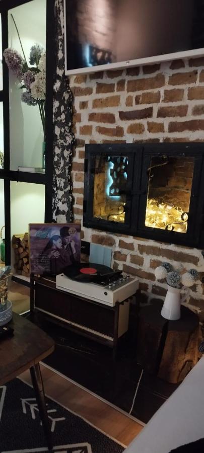 Studio Apartman Black & White Centar Sarajevo Free Parking Dış mekan fotoğraf