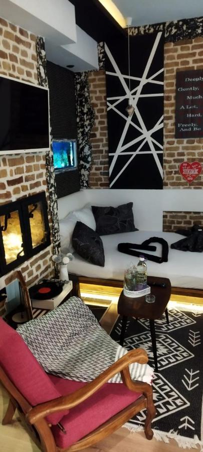 Studio Apartman Black & White Centar Sarajevo Free Parking Dış mekan fotoğraf