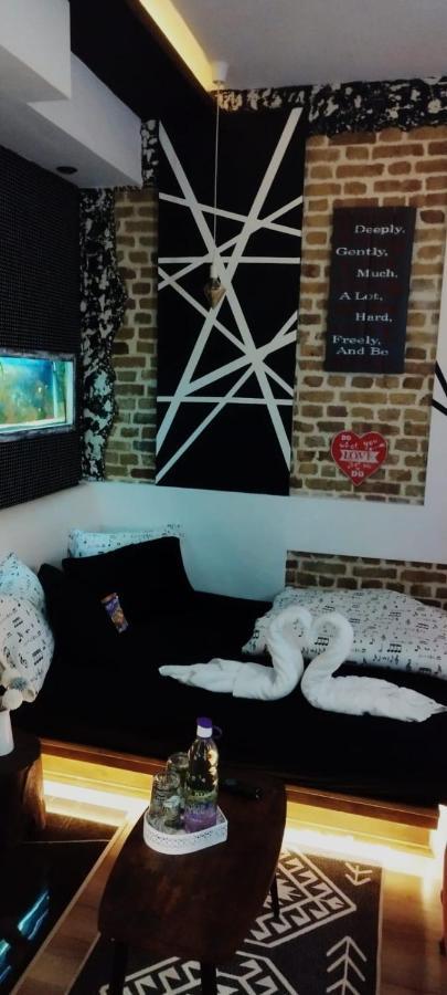 Studio Apartman Black & White Centar Sarajevo Free Parking Dış mekan fotoğraf